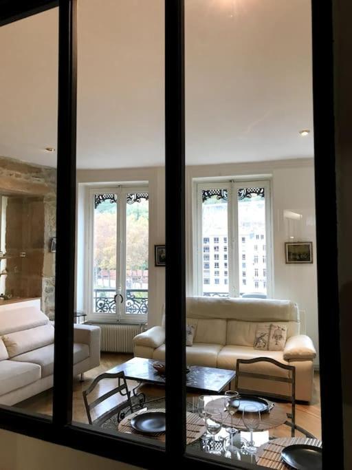 Vue Sur L'Eau Apartment Lyon Bagian luar foto